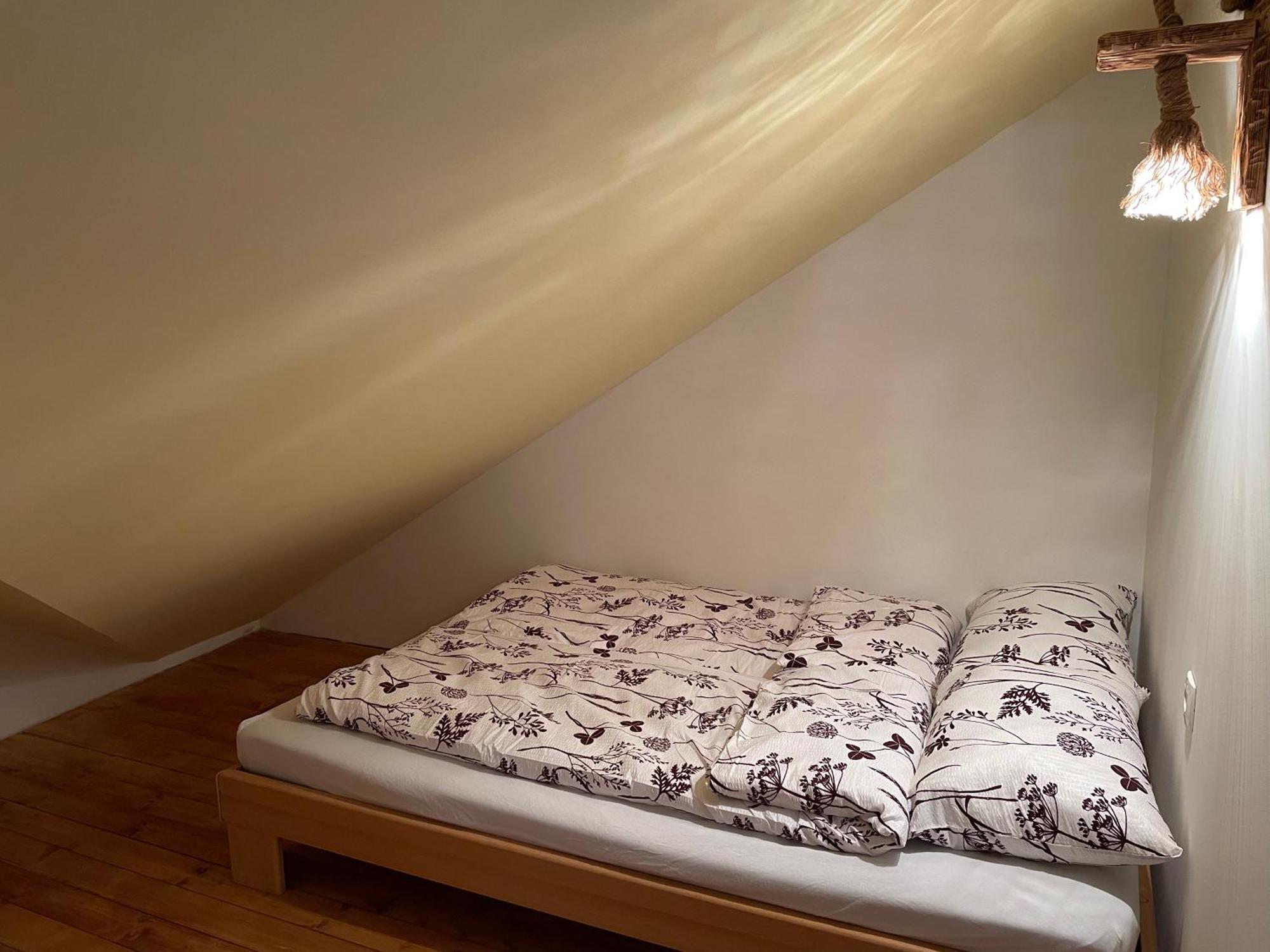 Hotel Vamis Gornji Petrovci Habitación foto