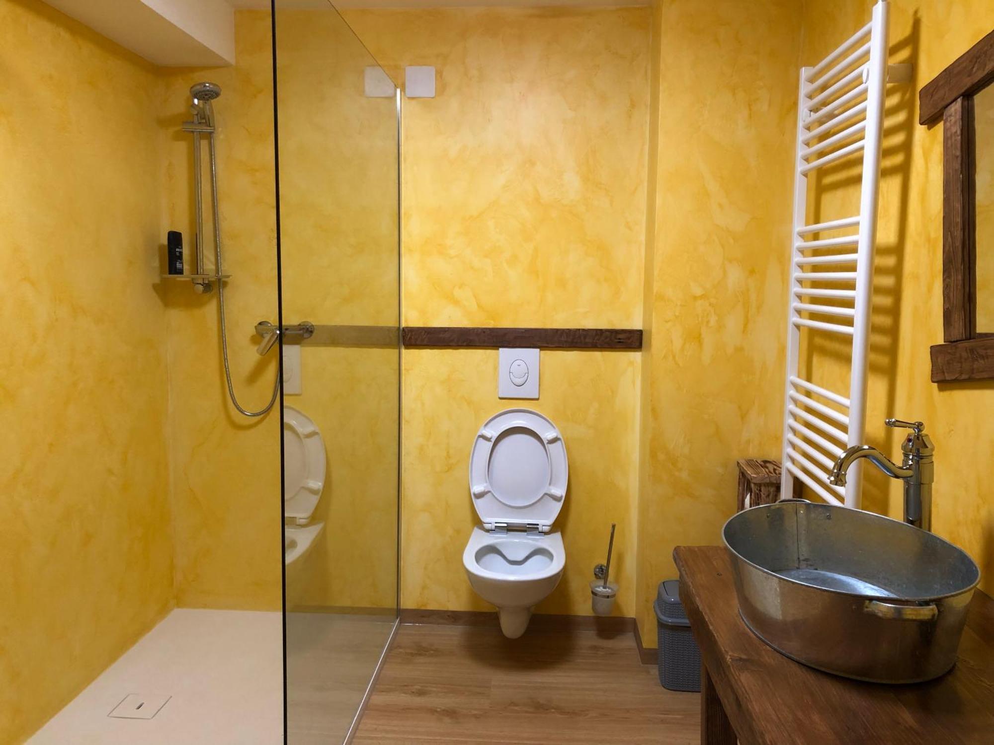Hotel Vamis Gornji Petrovci Habitación foto